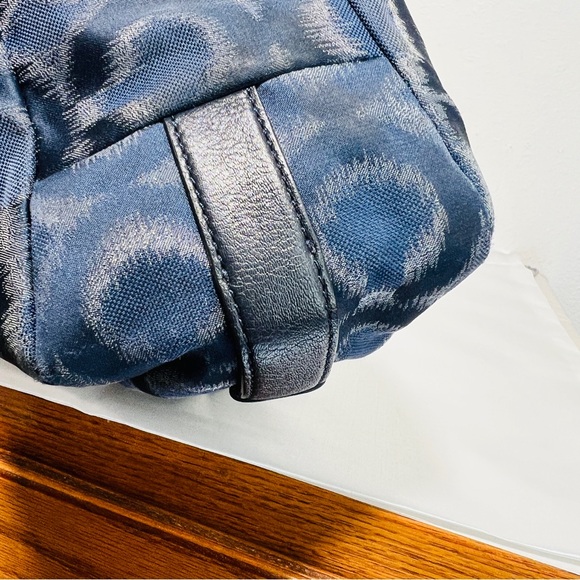 COACH Madison Ikat Maggie NAVY Blue Carryall Bag with Dust Bag - Picture 9 of 16